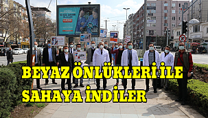 BEYAZ ÖNLÜKLERİ İLE SAHAYA İNDİLER
