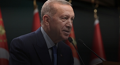 AK Parti Seçim Beyannamesinde Çalışanlara Zam Vaadi Verdi