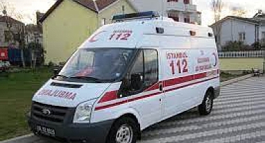 Ambulansı Takip Eden Sürücü Kaza Yaptı: Takip Mesafesi Korunmadığı İçin Çarpışma Gerçekleşti