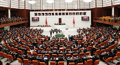 TBMM'ye Sunulan Maaş Teklifi: Seyyanen 8 Bin TL Zam Yapılacak